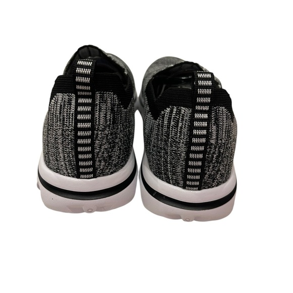 NWOB Propet Women’s TravelActiv Stretch Gray Slip On Shoes in size 9 - Picture 7 of 9